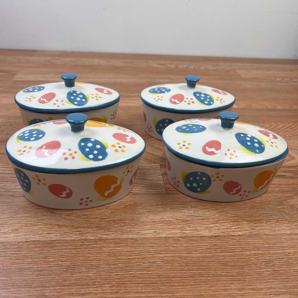 Lot of 4 Temp-tations by Tara Old World Lidded Cassoroles Easter Egg Hunt 10 oz